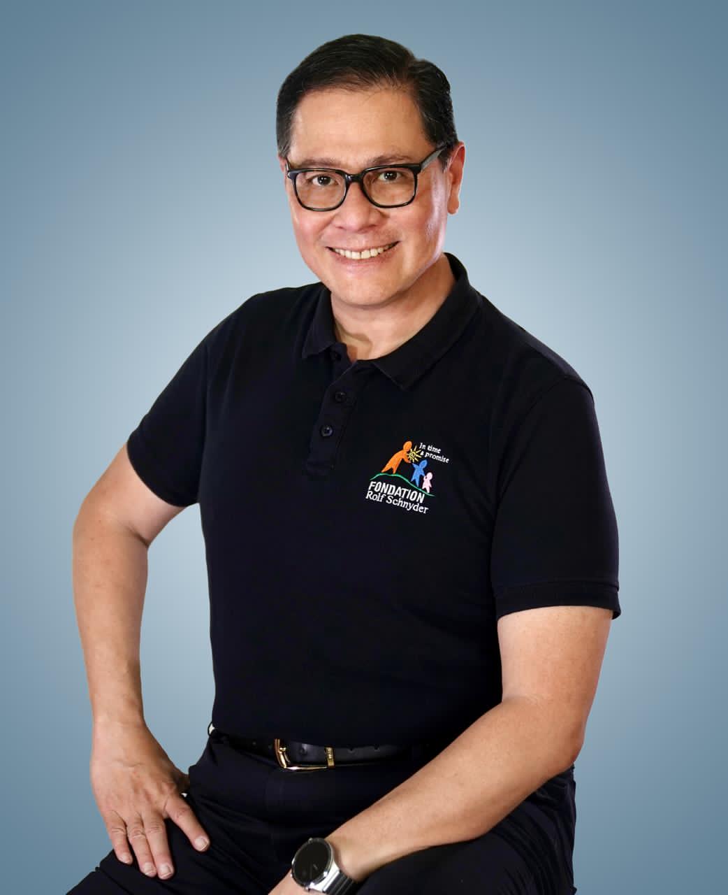 Mr. Scott J Wong